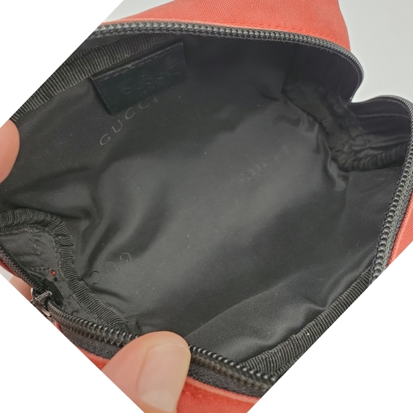 Authentic Preowned Gucci Crossbody - Picture 9 of 10